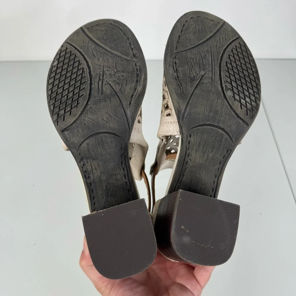 OTBT Metaphor Block Heel Sandals Size‎ 7.5